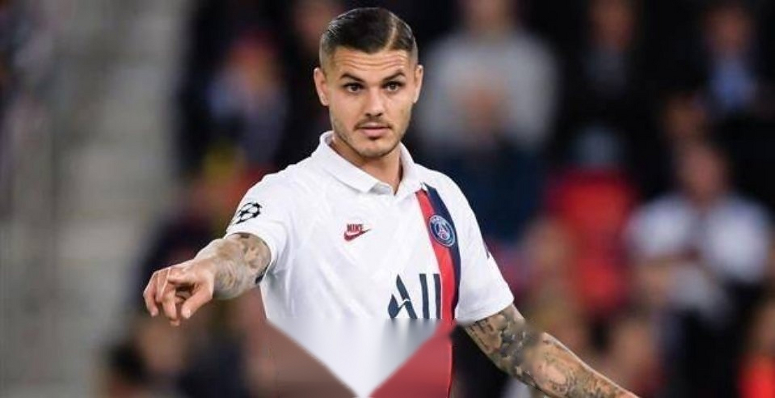 体育赛事关于赛前法甲传出新动向，巴塞罗那官宣签约，管理层表态——管理层满意，身体对抗强度拉满的信息