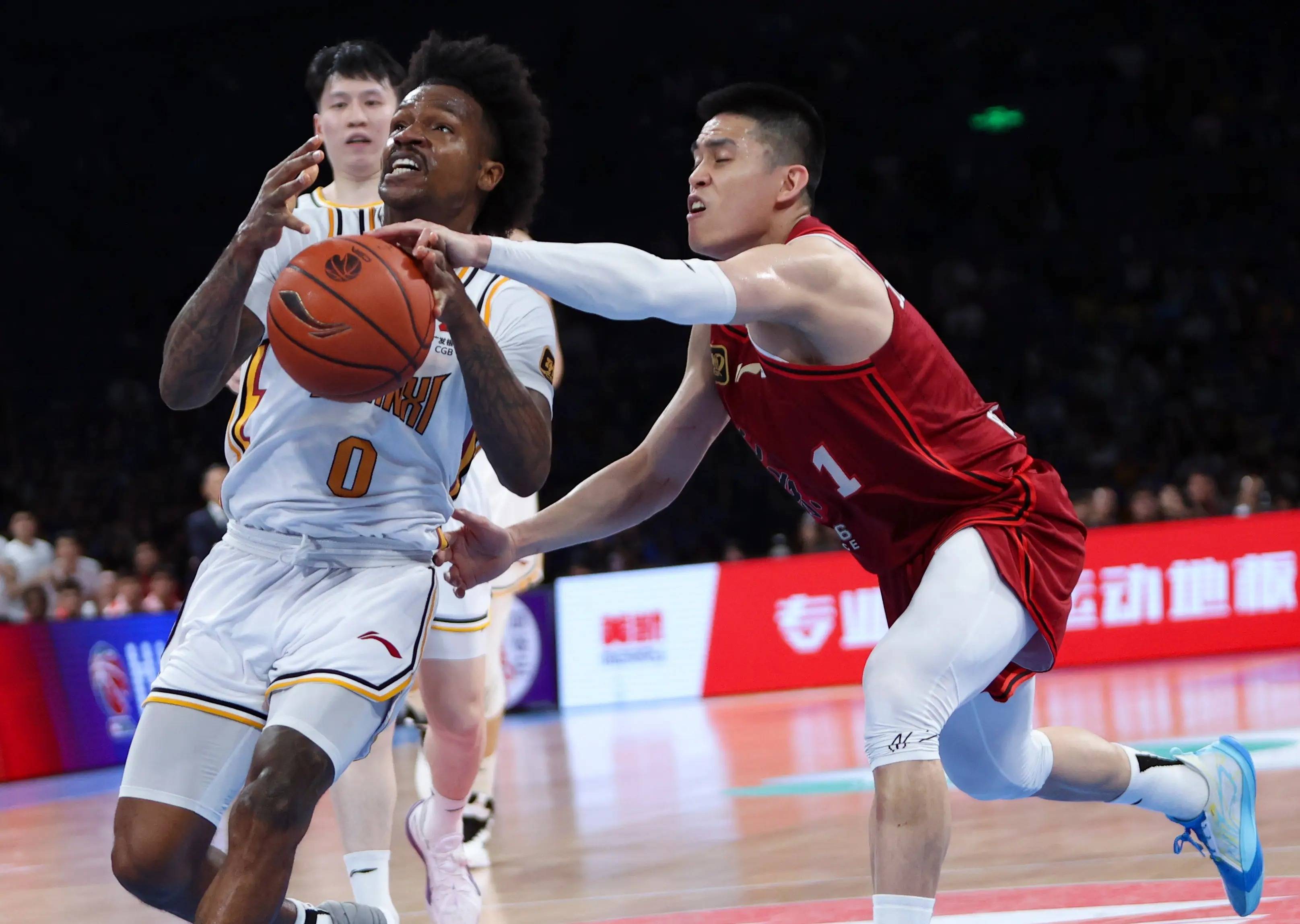 开云体育赛后CBA常规赛传出新动向;广东宏远防线松动;管理层表态——信心回归;细节决定成败的简单介绍